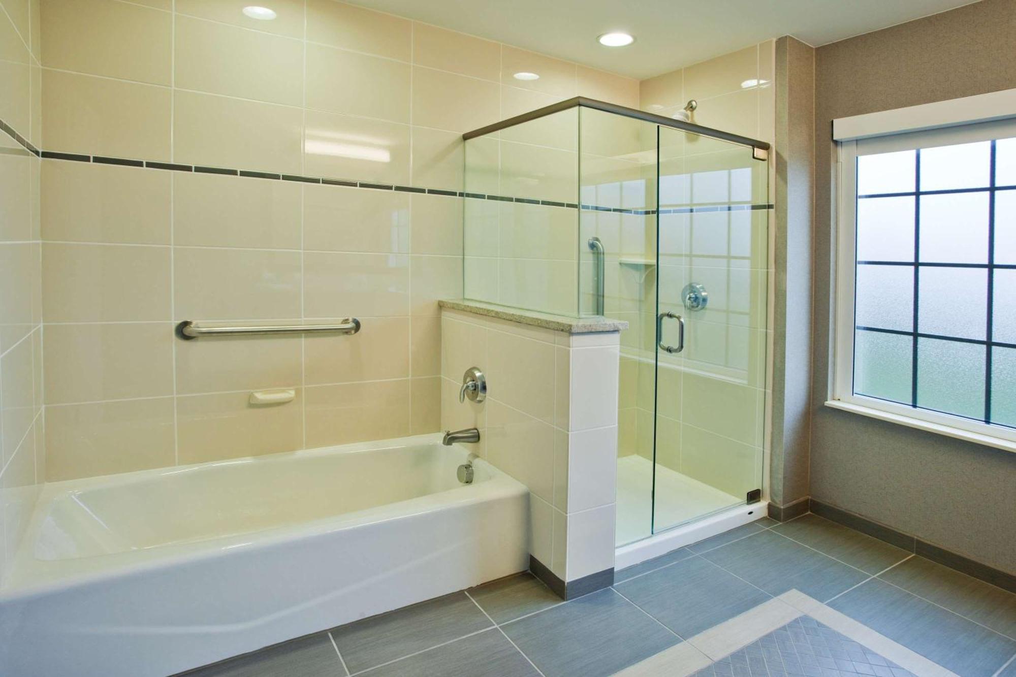 Hampton Inn & Suites Chapel Hill/Carrboro Esterno foto