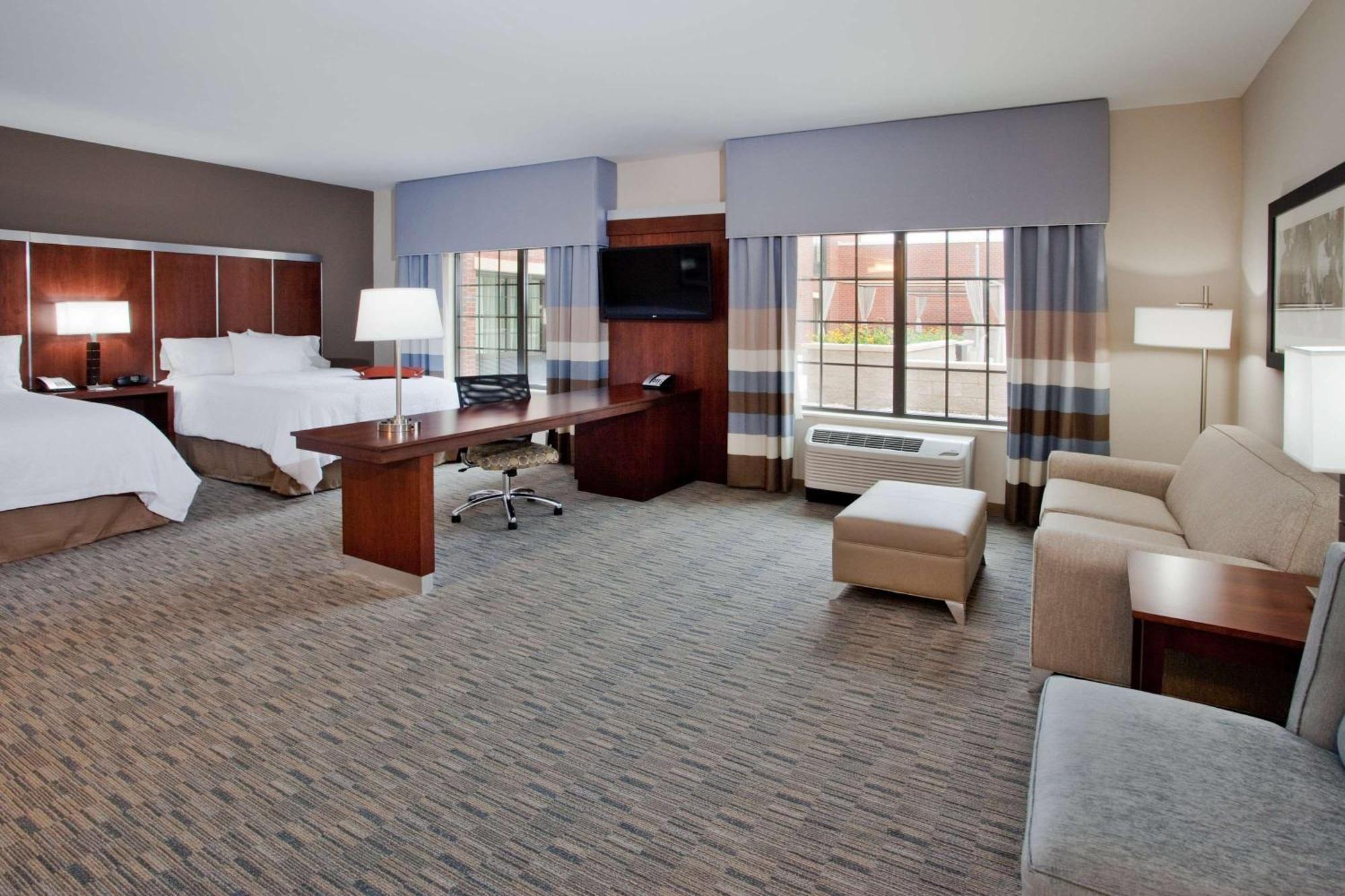 Hampton Inn & Suites Chapel Hill/Carrboro Esterno foto