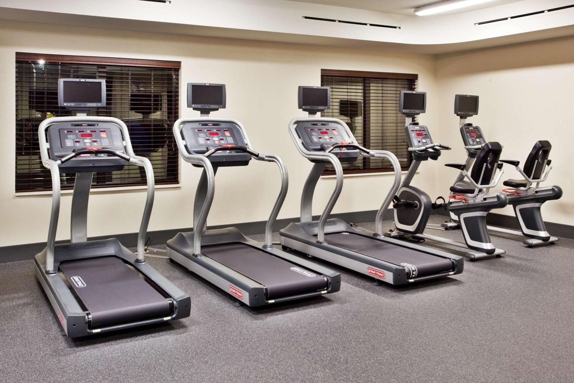 Hampton Inn & Suites Chapel Hill/Carrboro Esterno foto