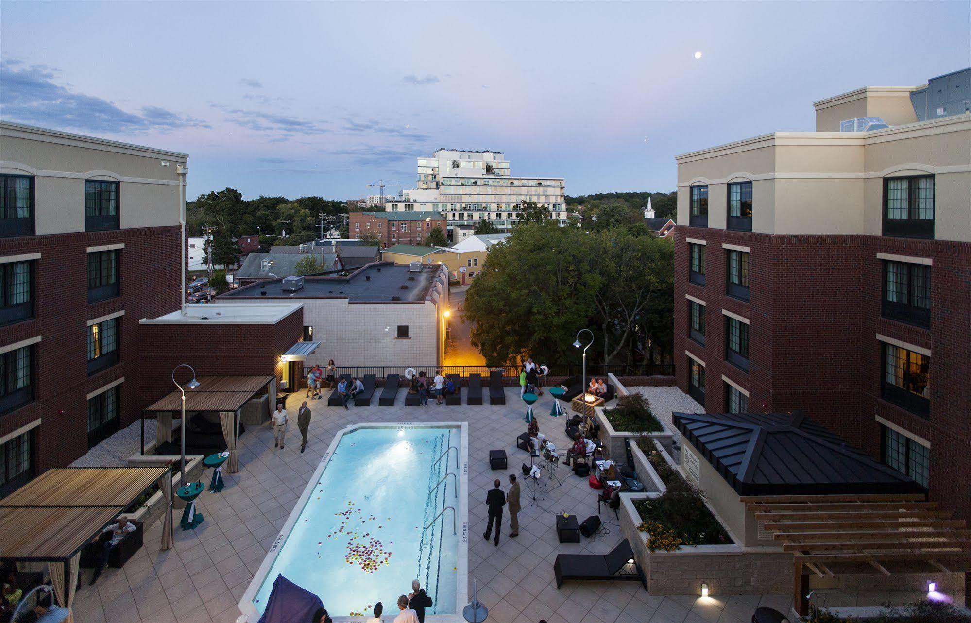 Hampton Inn & Suites Chapel Hill/Carrboro Esterno foto